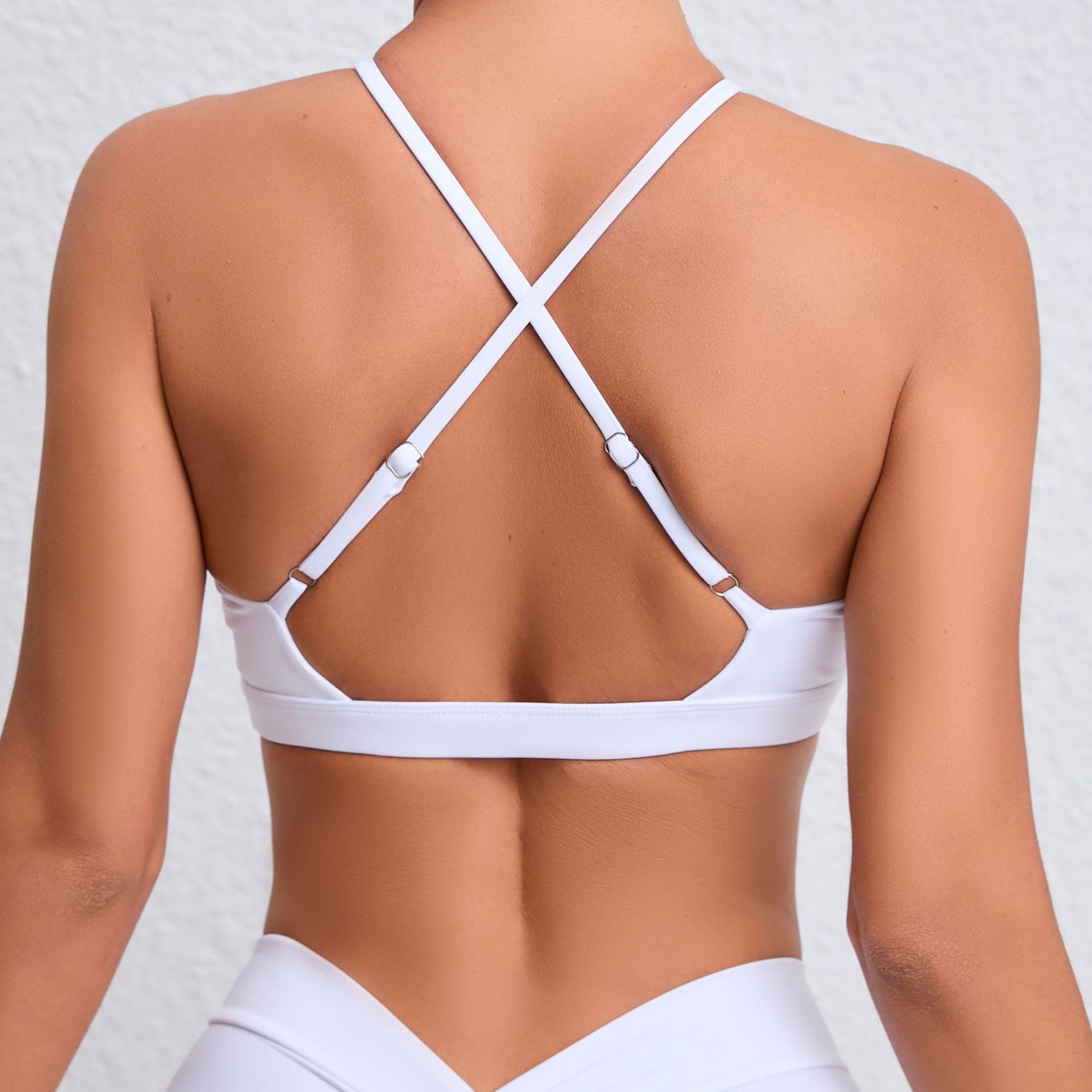Cross Back Breathable Sports Bra | Naked-Feel Quick-Dry Yoga & Running Bra for Women