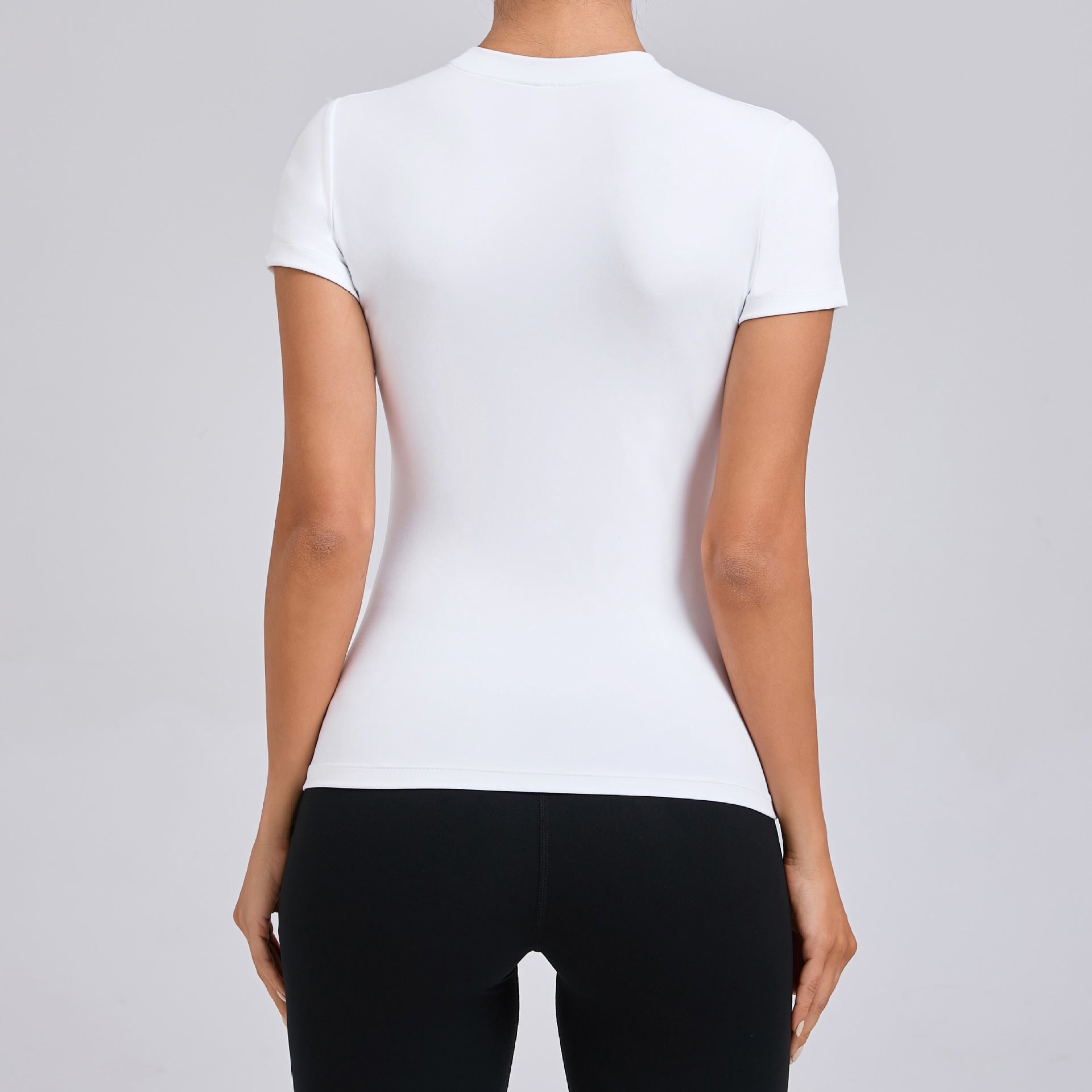 Solid Color No-Bra Fitness Tee｜Minimalist Quick-Dry Short Sleeve Running & Workout Top