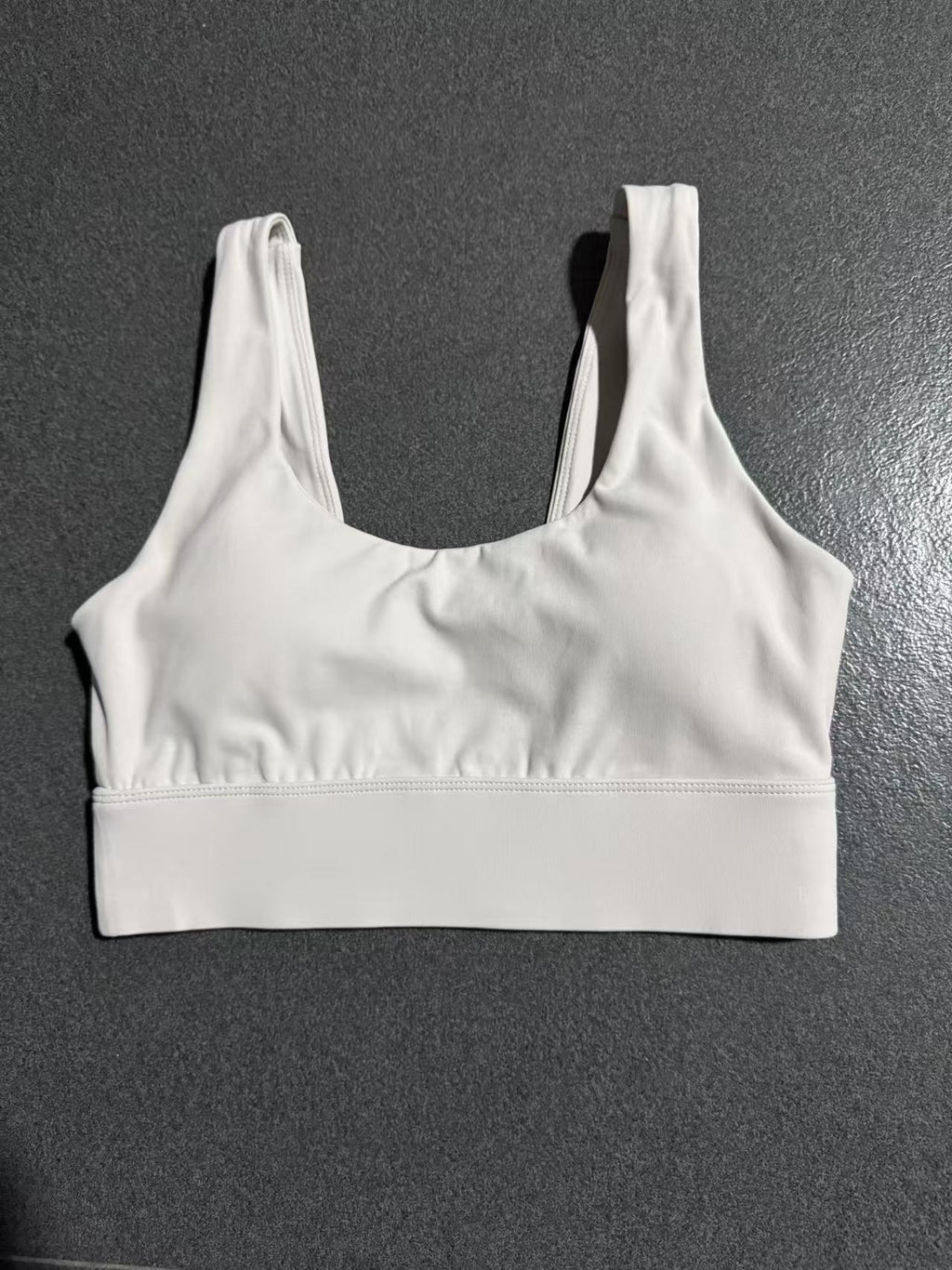 Wide Hem Compression Yoga Bra for Women | Running & Fitness Sports Bra Top