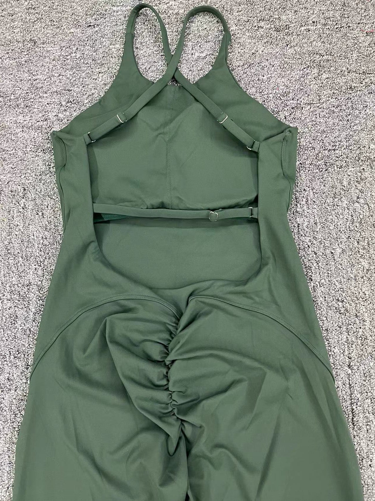 Adjustable Strap Backless Scrunch Butt Yoga Jumpsuit Slight Flare Fitness Wear