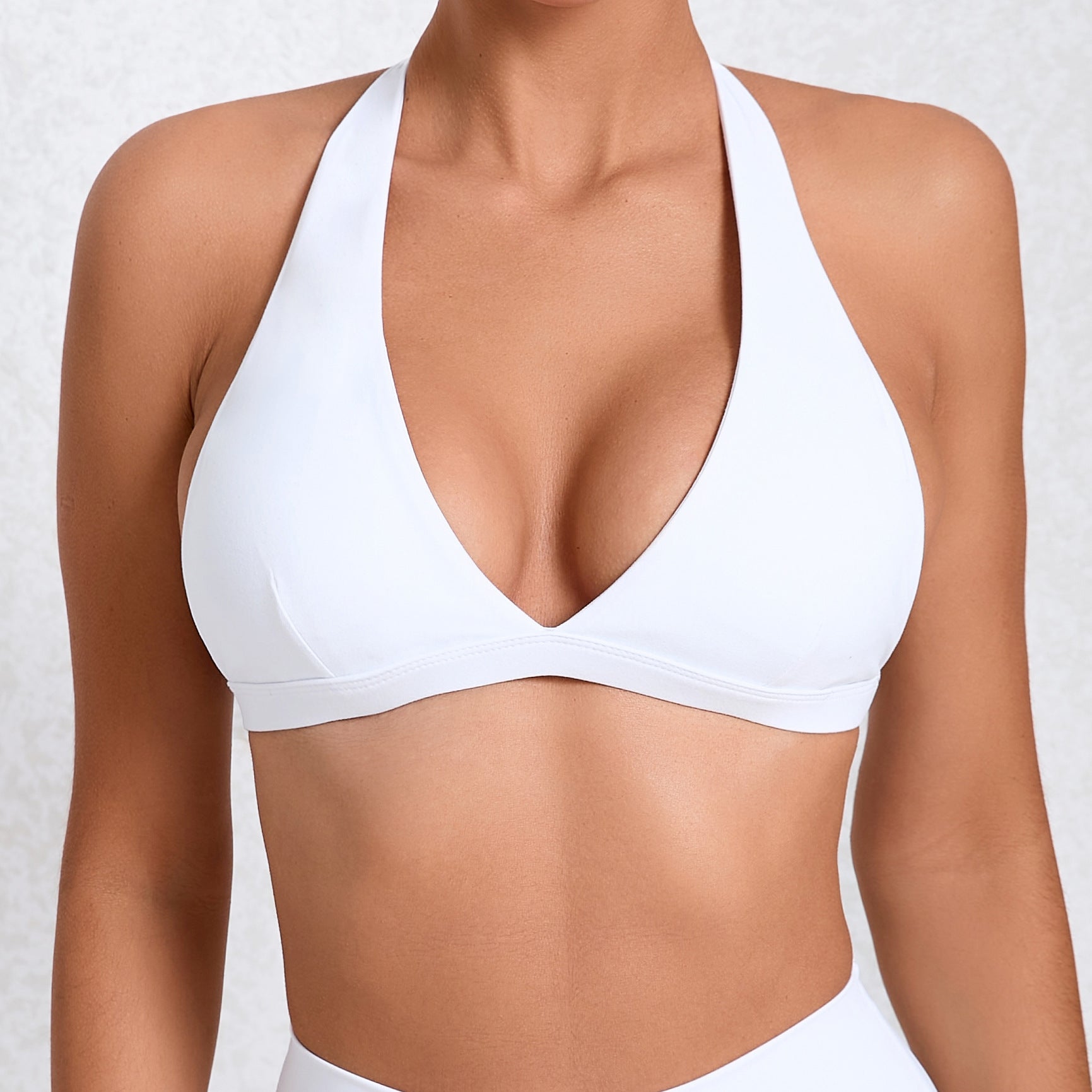 Halter Neck Open Back Yoga Bra | Naked-Feel Quick-Dry Sports Bra for Running & Fitness