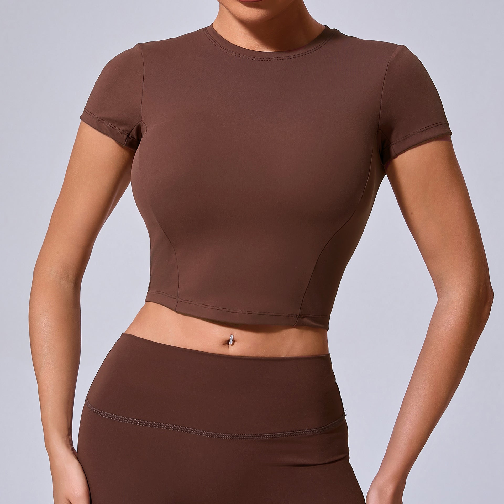 Western-Style Tight Fit Yoga Tee｜Quick-Dry Short Active Top for Running & Outdoor Workouts