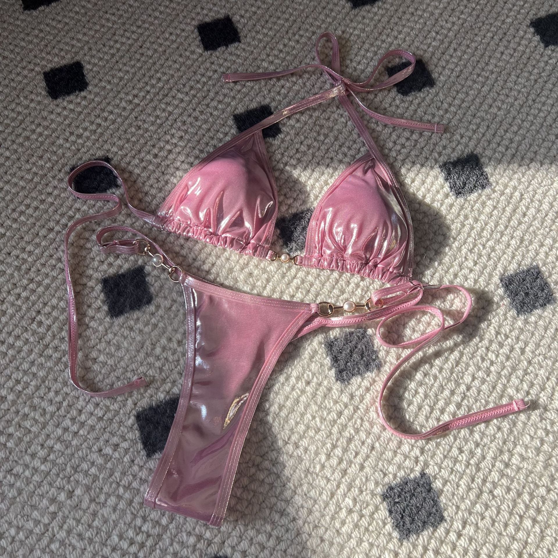2026 Summer Sexy Shiny Pearl Thong Bikini Set High Cut Two Piece Swimsuit